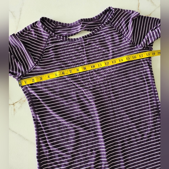LULULEMON Physically Fit Open Back Purple Stripe T Shirt Sz S/M? - Picture 11 of 12